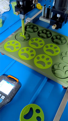 硅胶粘毛器生产全过程