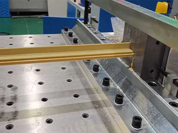 复合材料拉挤线产能影响因素深度分析